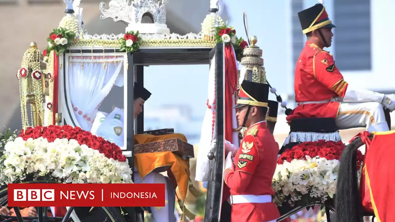 Perayaan HUT RI ke-77 di Istana Merdeka, Ponpes Ngruki, sampai Papua - BBC News Indonesia