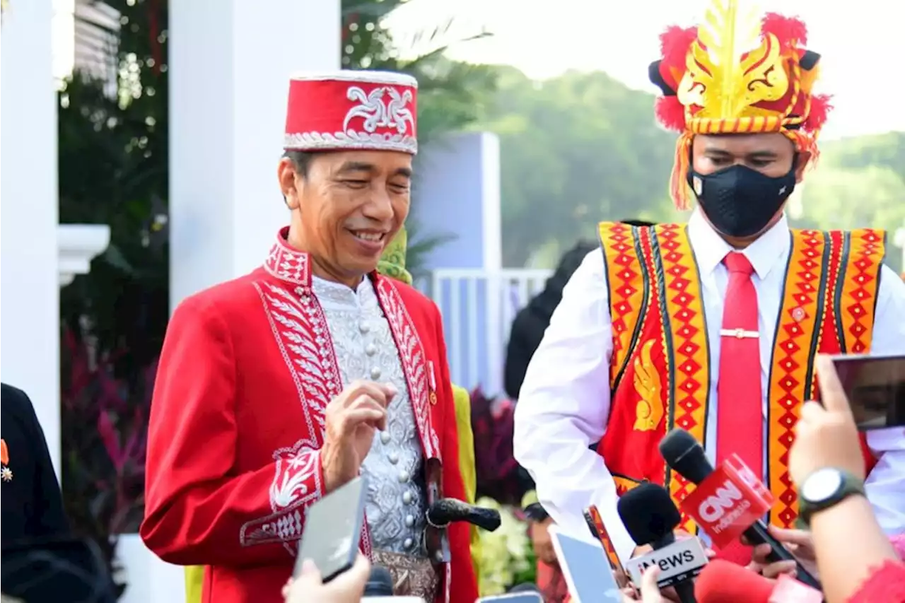 Deretan Baju Adat yang Dikenakan Jokowi di 6 Tahun Terakhir HUT Kemerdekaan RI