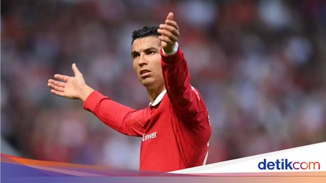 Jalani Pemeriksaan Akibat Pukul Fans, Ronaldo Bebas dari Sanksi