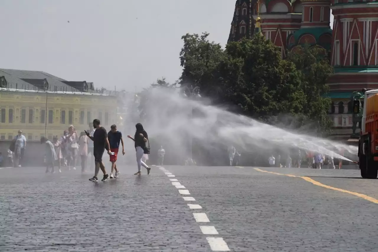 «Оранжевый» уровень погодной опасности объявлен в Москве 17 августа из-за жары