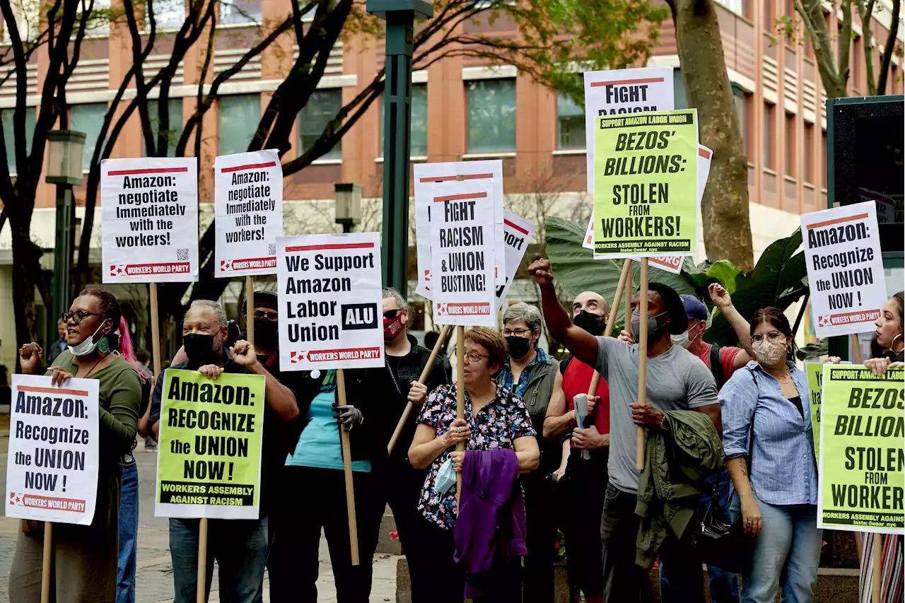 Amazon Workers at Warehouse Near Albany File Petition for Union Election