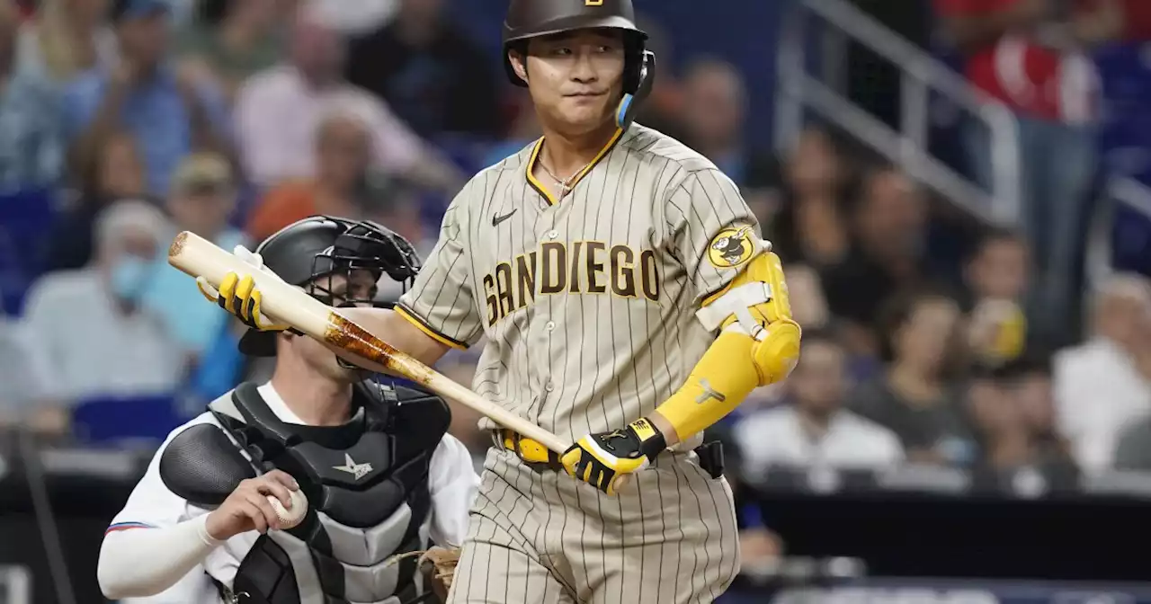 Padres play familiar tune in second straight loss to Marlins