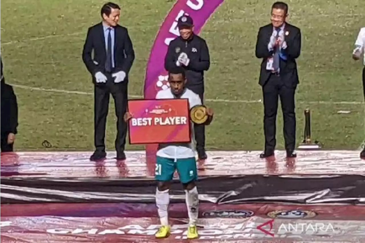 Muhammad Iqbal Gwijangge Kapten Timnas U-16, Putra Besinah Huluk Mantan Atlet Angkat Besi