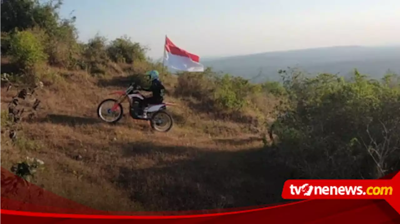 HUT RI ke-77, Komunitas Trail Offroader Pamekasan, Kibarkan Bendera Merah Putih di Puncak Tertinggi Madura