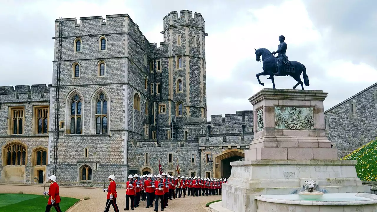 The Crossbow-Wielding Windsor Castle Intruder: “I Am Here to Kill the Queen”