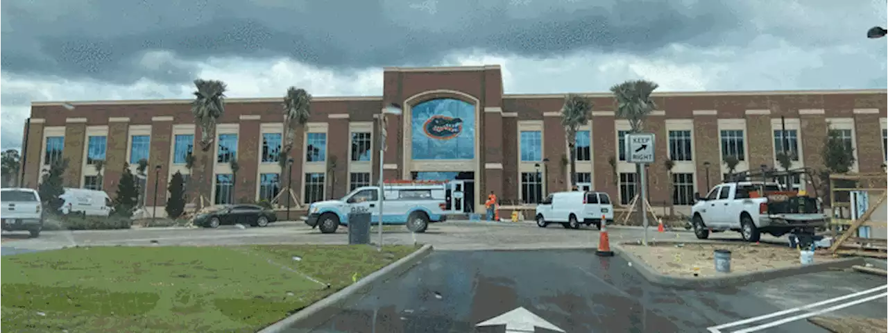 New coach, new facility have Florida eyeing better results