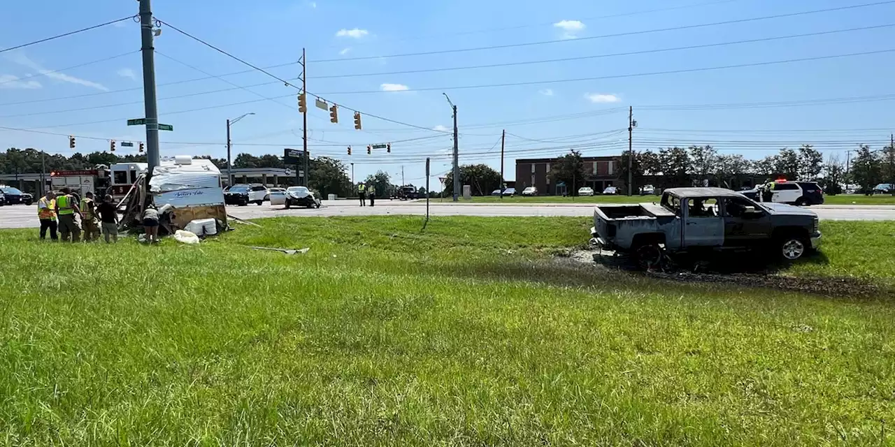 Ross Clark Circle wreck causes vehicle fire