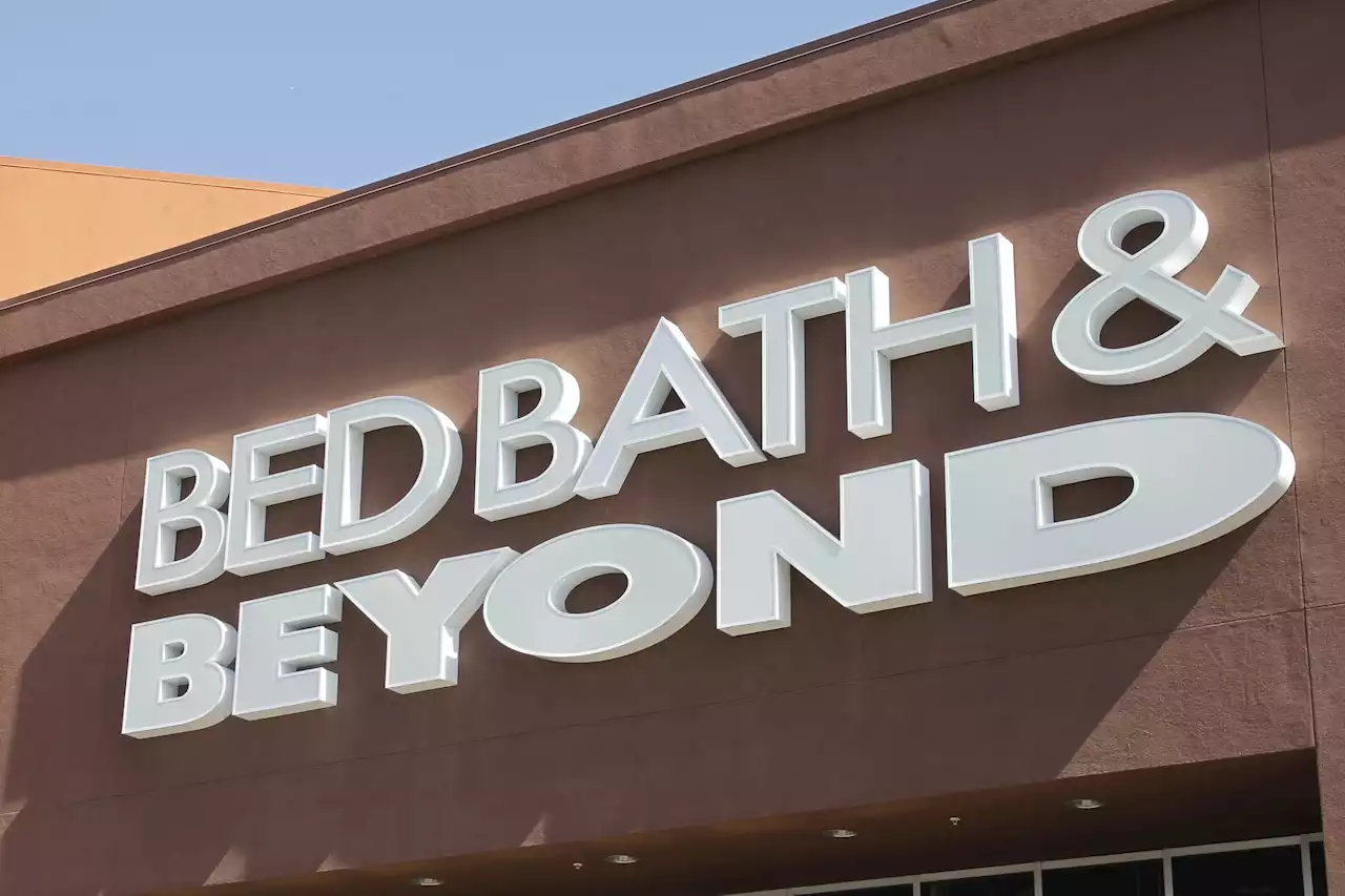 Newest meme stock, Bed Bath & Beyond, tumbles after big day