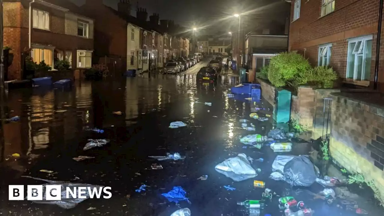 Northamptonshire fire crews called to 27 flooding incidents