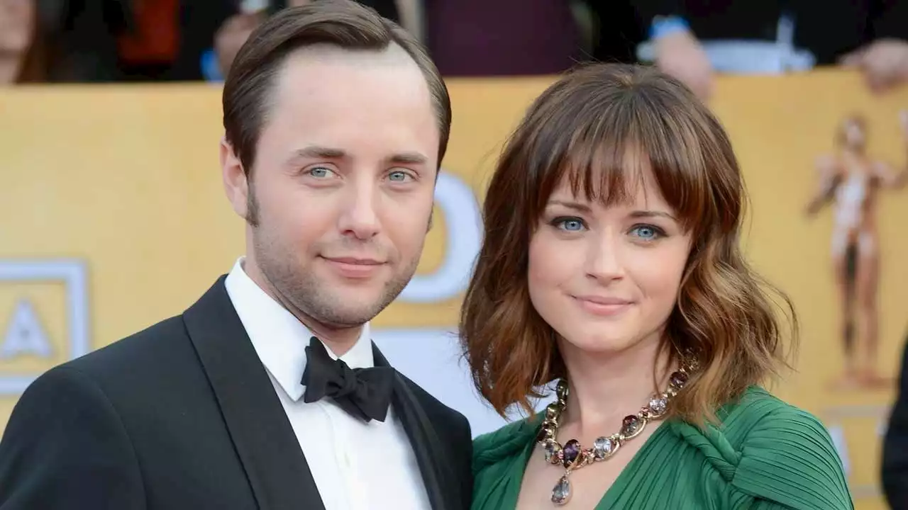 Alexis Bledel & Vincent Kartheiser Divorcing After 8 Years of Marriage