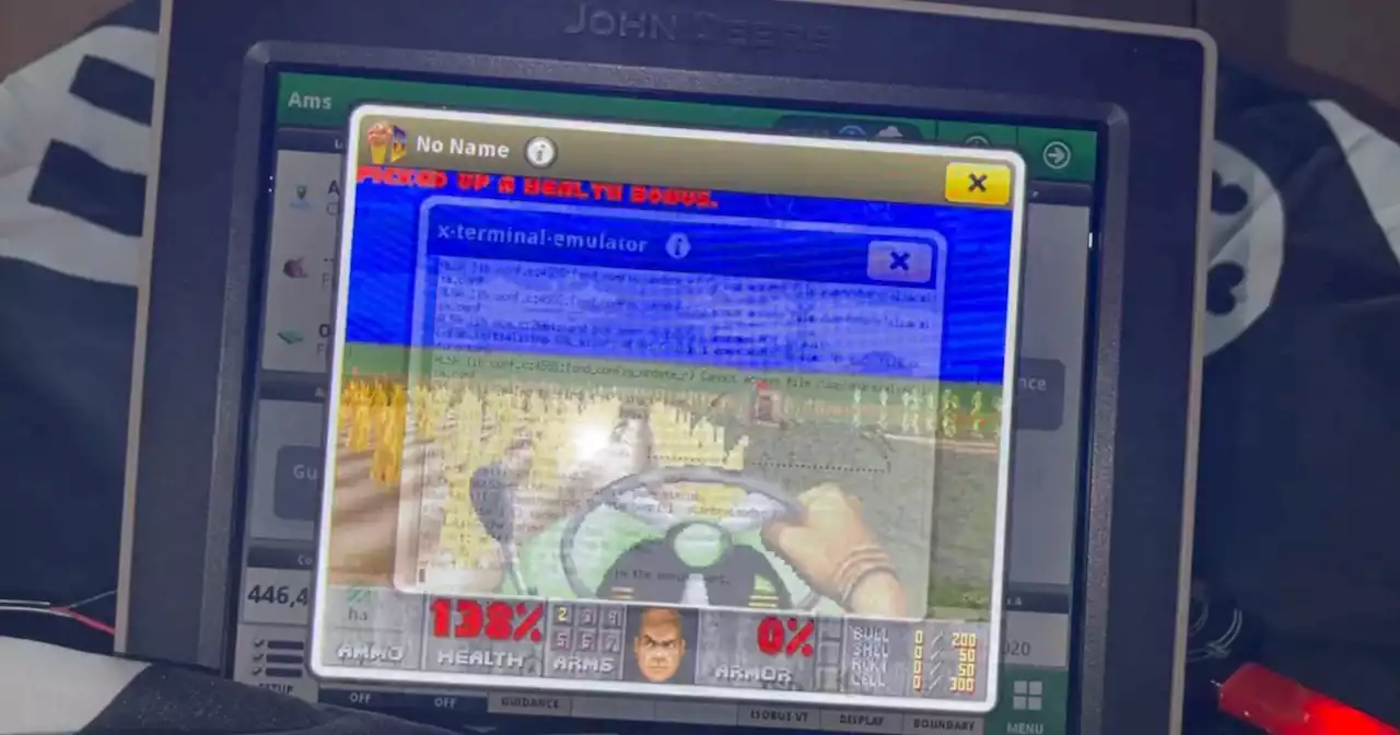 DOOM ahora corre en un tractor agrícola como acto de protesta de un hacker