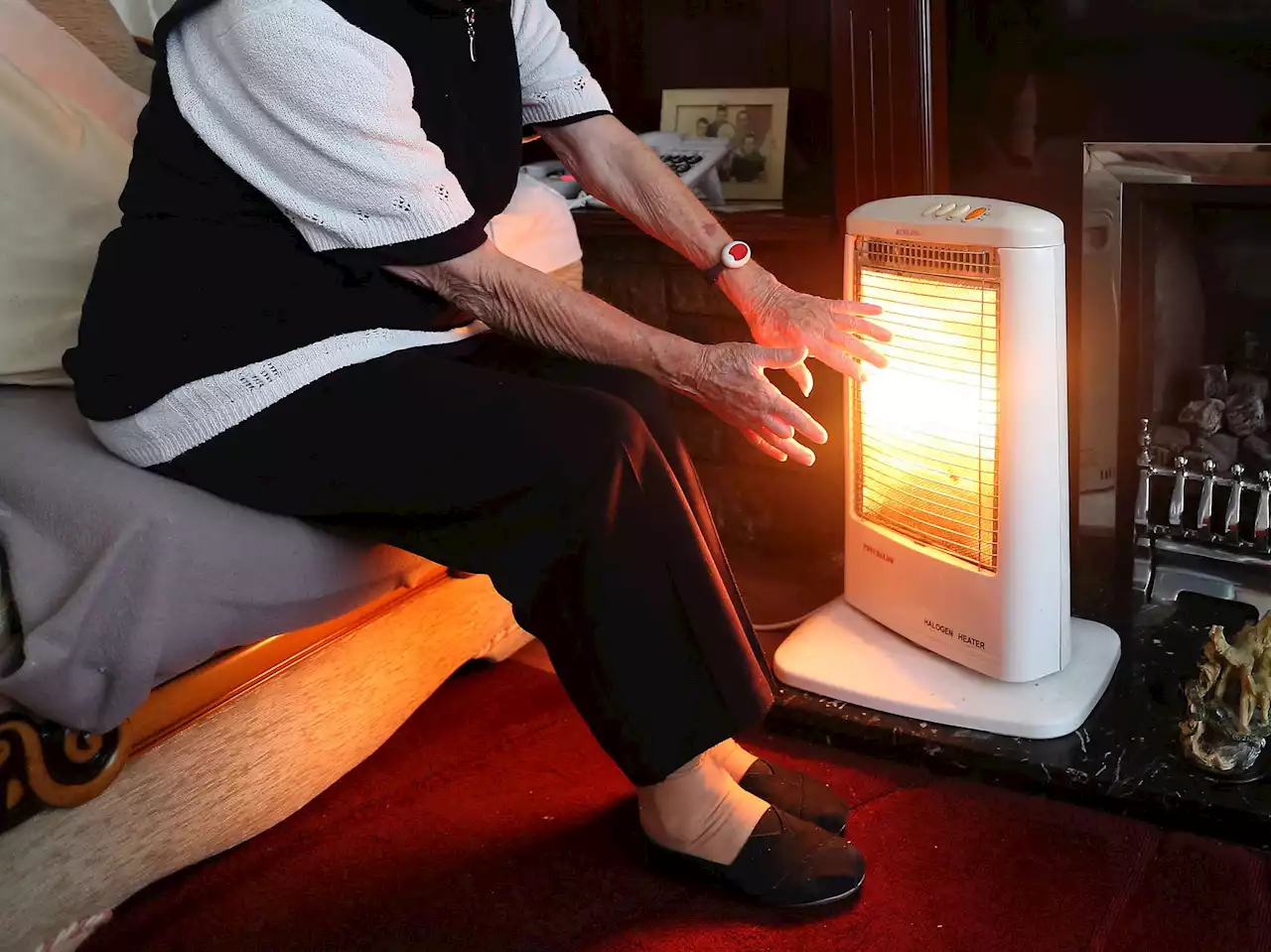 Charity warns ‘unprecedented numbers’ of pensioners may die without energy bill help