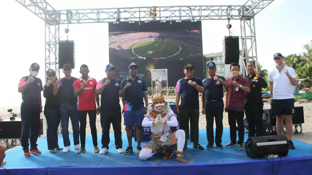 Trofi Piala Asia Cricket Singgah di Bali dan Jakarta