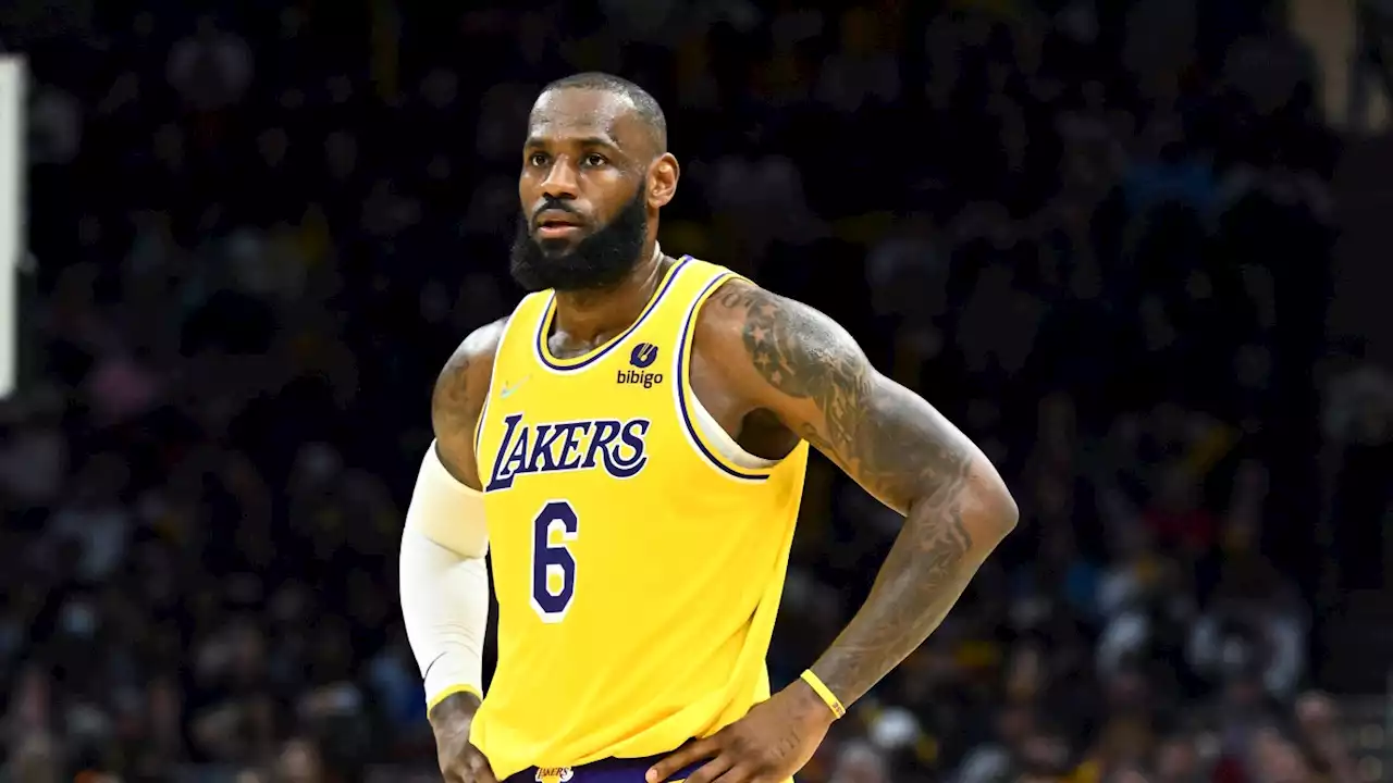 Report: LeBron James, Lakers Agree to Two-Year, $97.1 Million Extension