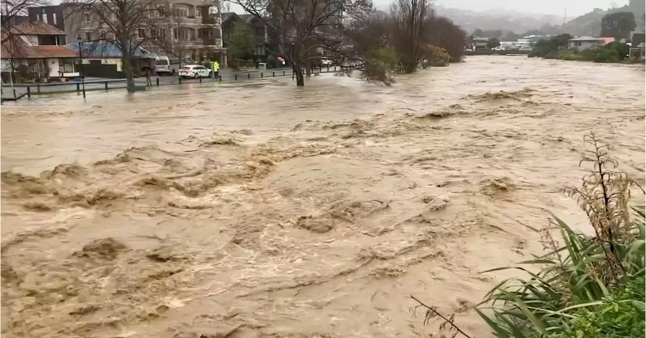 Torrential rains lash New Zealand for 3rd day, hundreds evacuate homes