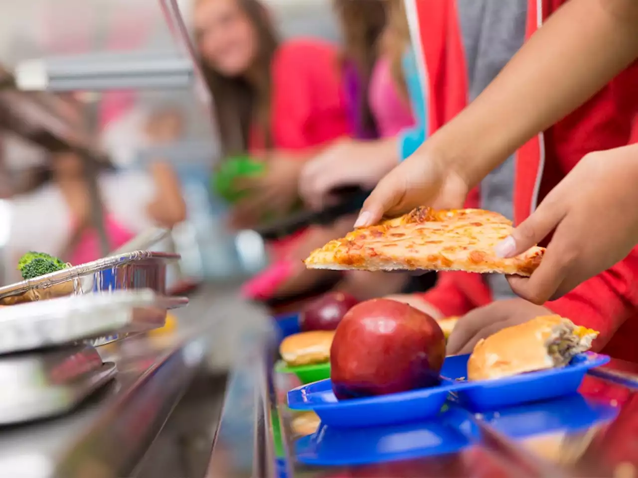 The Free School Lunch Program is Expiring This Summer — Here's What You Can Do Next