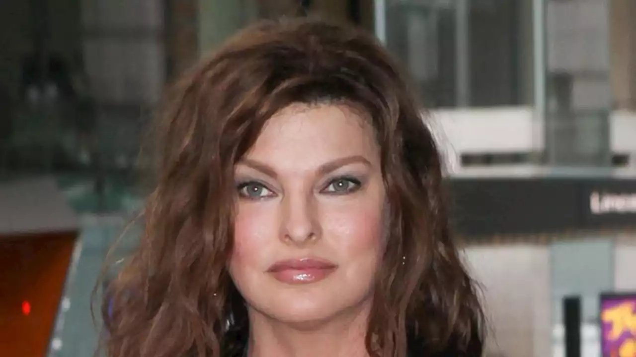 Linda Evangelista Still Struggling After Botched Cosmetic Surgery