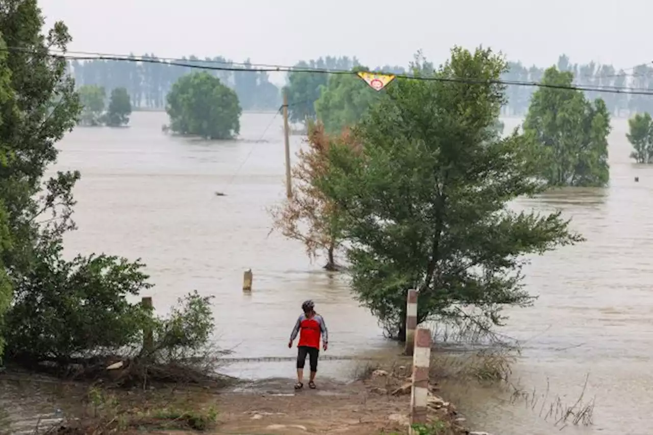 16 maut, puluhan hilang banjir di barat laut China