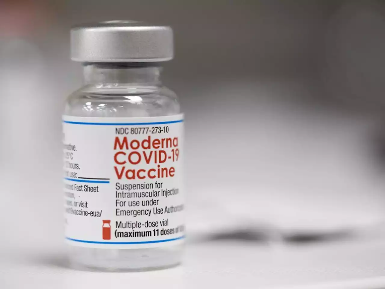 Health Canada reviewing Omicron specific vaccine approved in U.K.