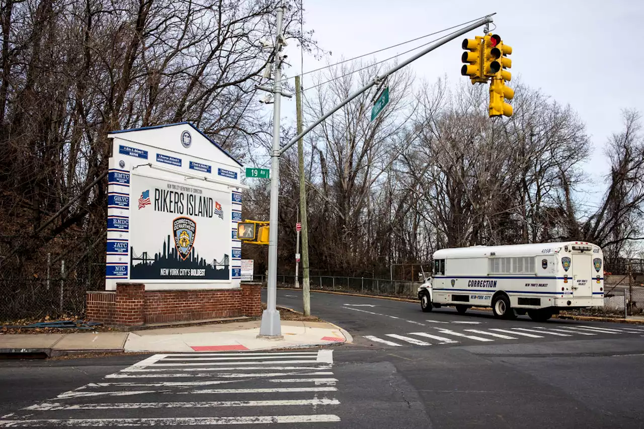 NYC jails are failing to 'safely and humanely' house transgender inmates, report says