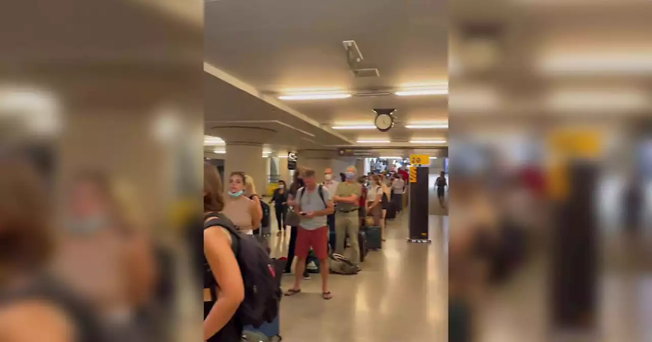 Extremely long lineups at Toronto's Union Station are leaving passengers frustrated