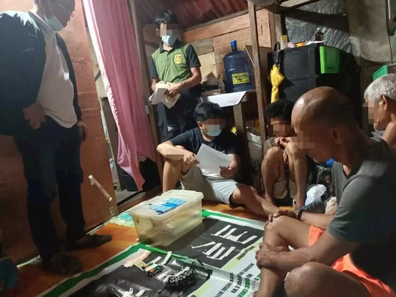 2 drug dens dismantled, 8 individuals arrested in Dumaguete, Cebu City drug busts