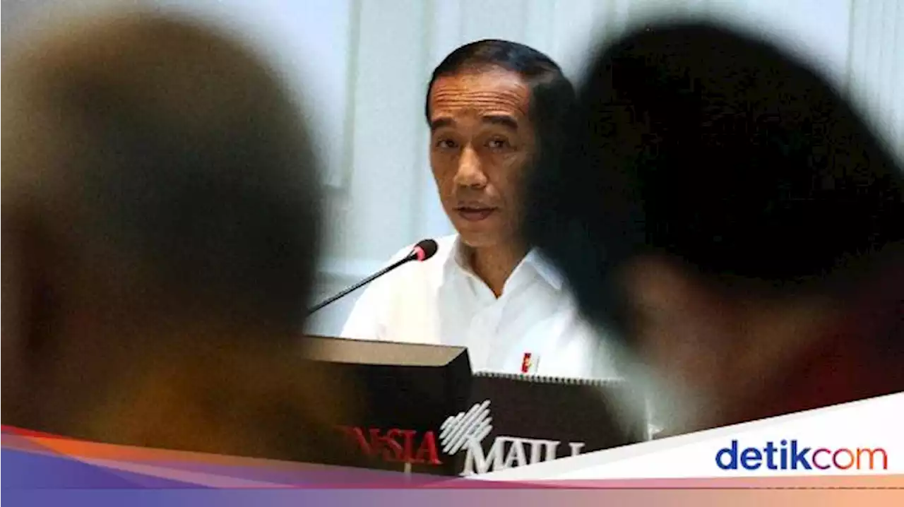 Titah Jokowi Turunkan Harga Tiket Pesawat Dijawab Budi Karya dan Erick Thohir