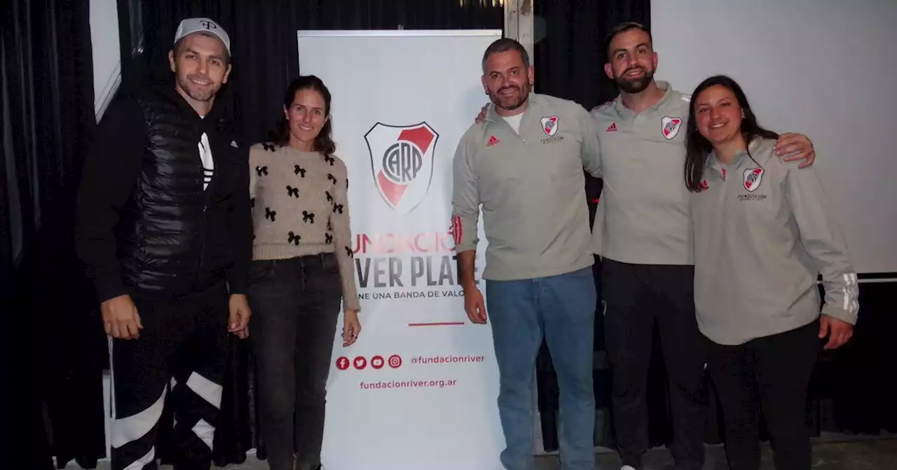 Junto a Ponzio y Lux, River capacitó a 116 representantes de clubes de barrio