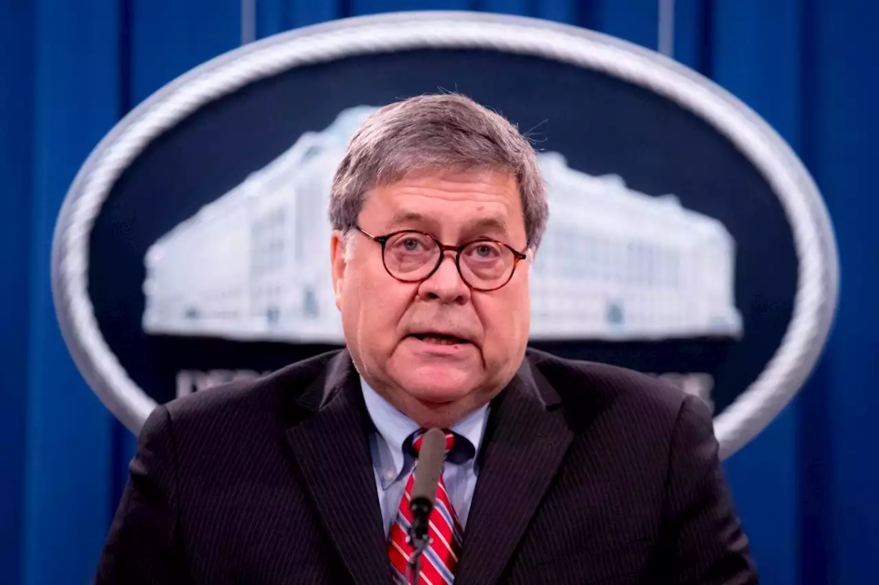 Justice Department under William Barr improperly withheld portions of memo in Russia probe, panel rules