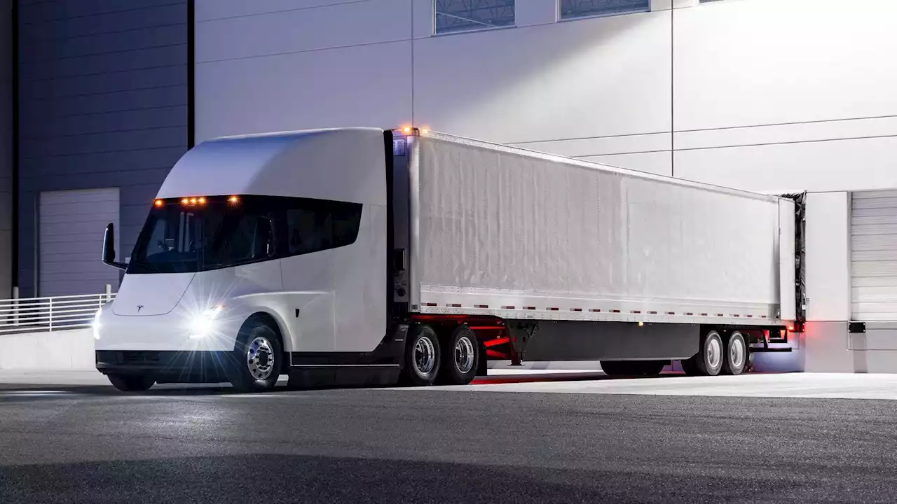 Tesla Semi Website Updated: Refreshed Specs, No More Orders?