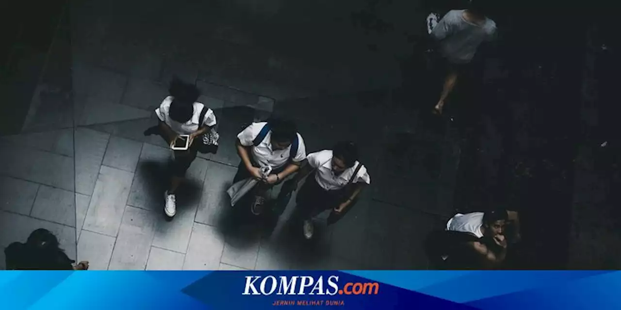 [POPULER YOGYAKARTA] Kepsek dan Guru Disanksi Buntut Kasus Siswi Diduga Dipaksa Berjilbab | Kisah Lagu 'Ojo Dibandingke'