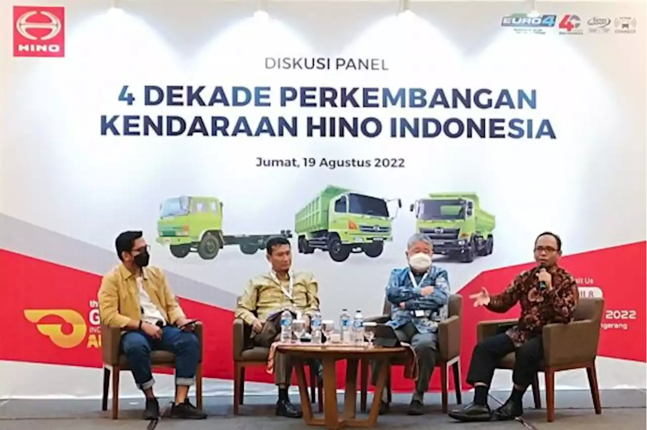 Hino Rayakan 40 Tahun di Indonesia