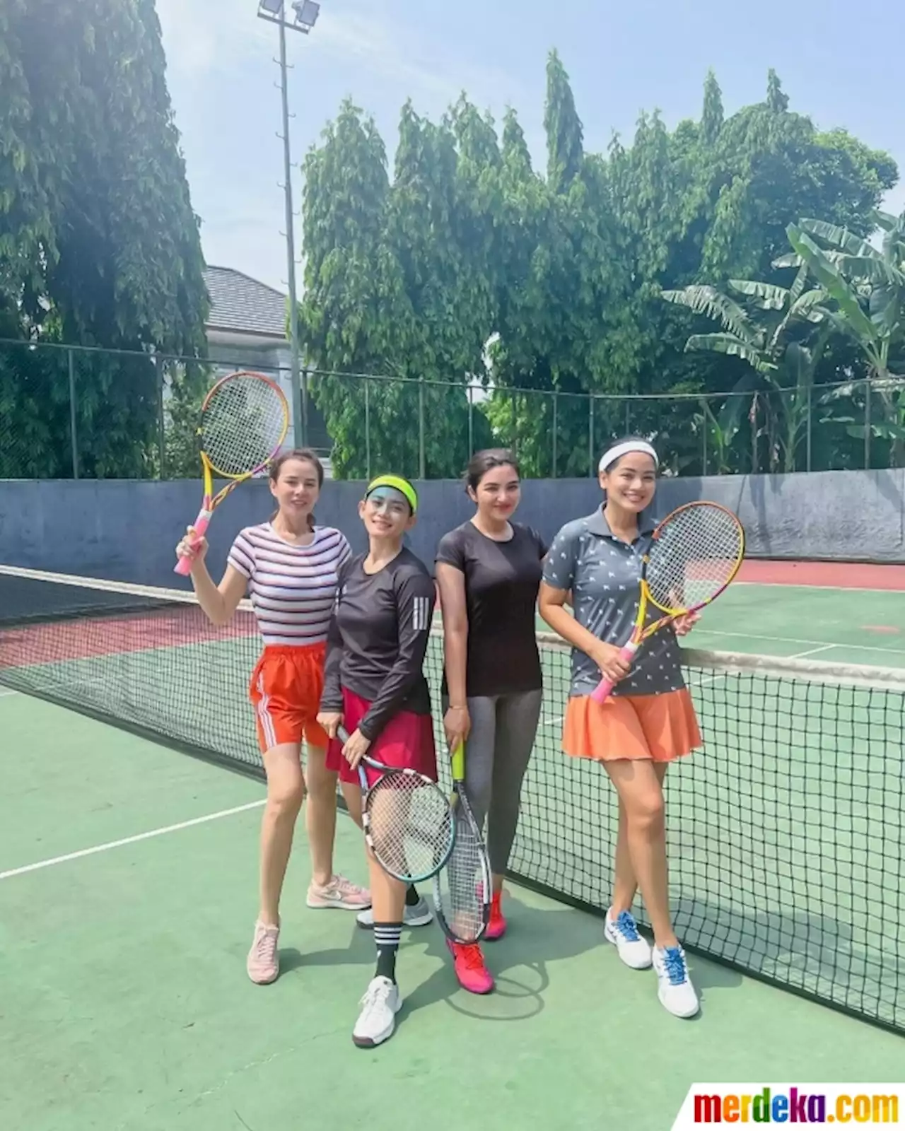 Foto : Deretan Momen Ashanty dan Rekan Artis Main Golf Hingga Tenis, Netizen 'Atlet Kece' | merdeka.com