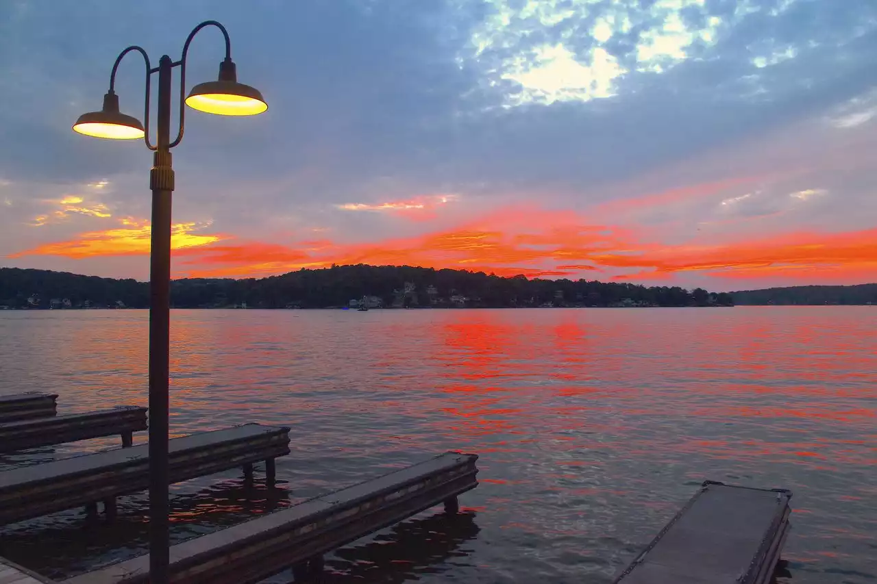 Who needs the Shore? N.J.’s largest lake is a stunning summer getaway.