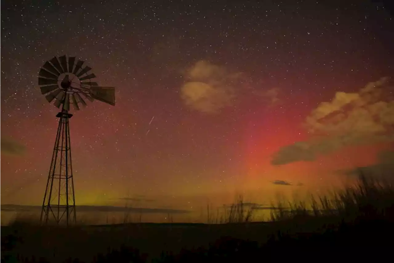 Northern lights are possible again over parts of the U.S. Will Philly ever see these things?