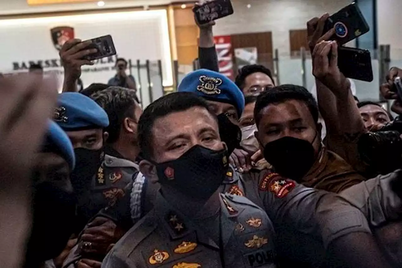 Bahas Isu LGBT di Kasus Penembakan Brigadir J, Deolipa Yumara: B-nya Itulah Sambo - Pikiran-Rakyat.com