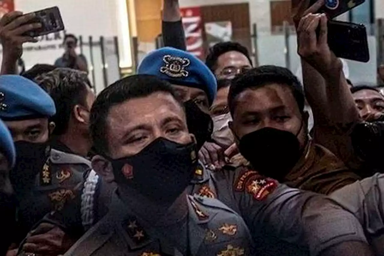 Penyidik Limpahkan Berkas Tahap pertama Ferdy Sambo Kepada Jaksa Penuntut Umum - Pikiran-Rakyat.com