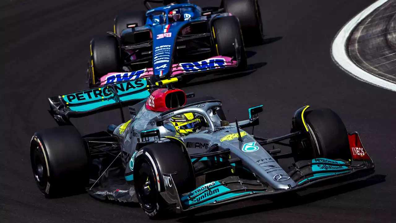 Mercedes watching the title fight from afar, but will vindication come?