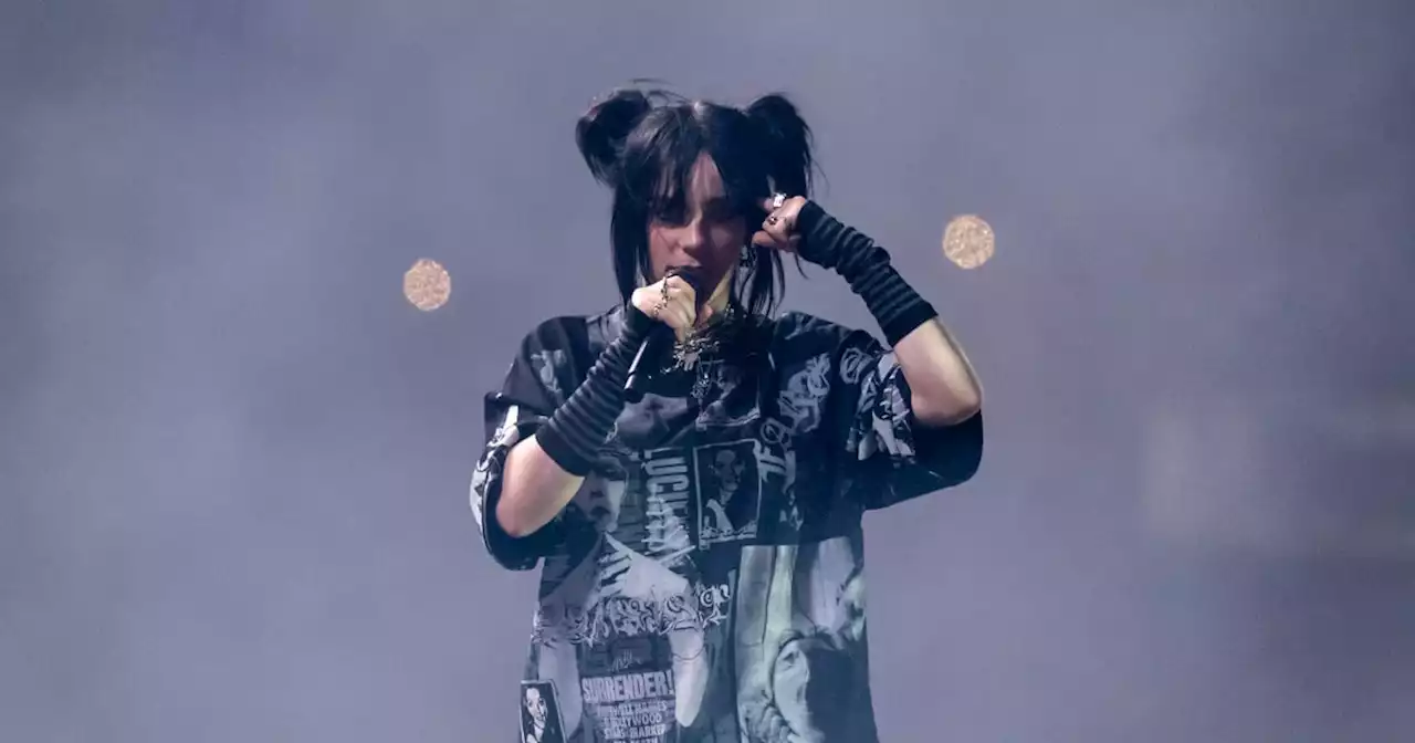 Billie Eilish Brings Back This Divisive Shorts Trend From the '90s