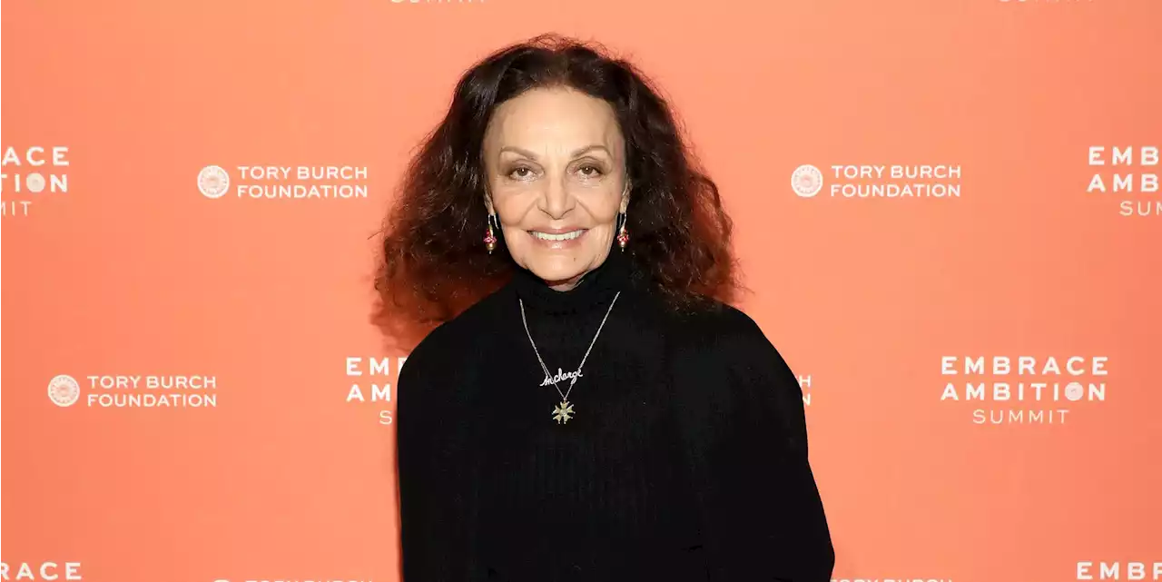 Diane von Furstenberg, 75, Posts Empowering Swimsuit Selfie: ‘﻿﻿﻿Own It’