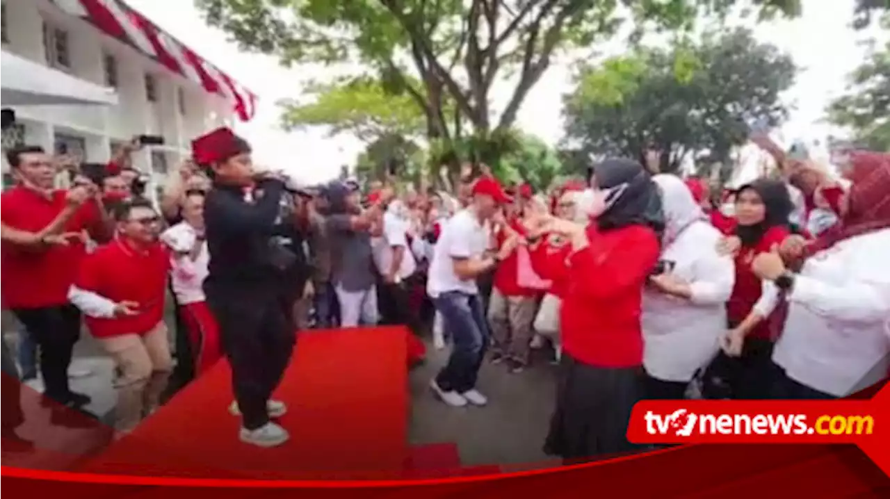 Pulang ke Banyuwangi, Farel Prayoga “Ojo Dibandingke” Ajak Bupati Goyang