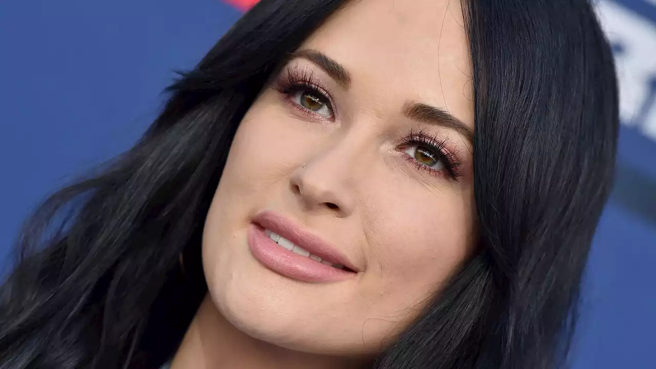 Kacey Musgraves's 'Slow Burn' Candle Is FINALLY Back in Stock