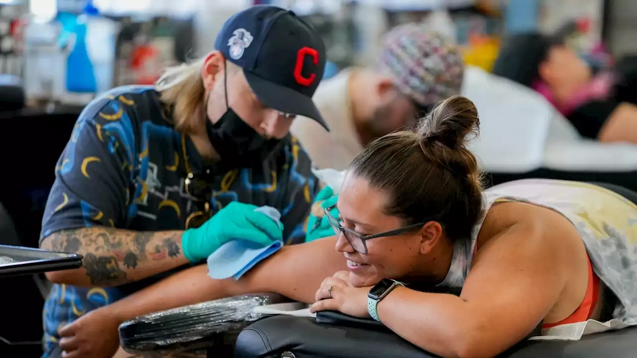 Phoenix tattoo parlor holds flash event to raise funds for abortion rights