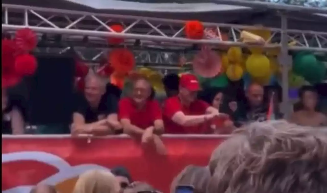 Ärger wegen „Layla“: SPD spielt Song auf Umzugswagen zum CSD