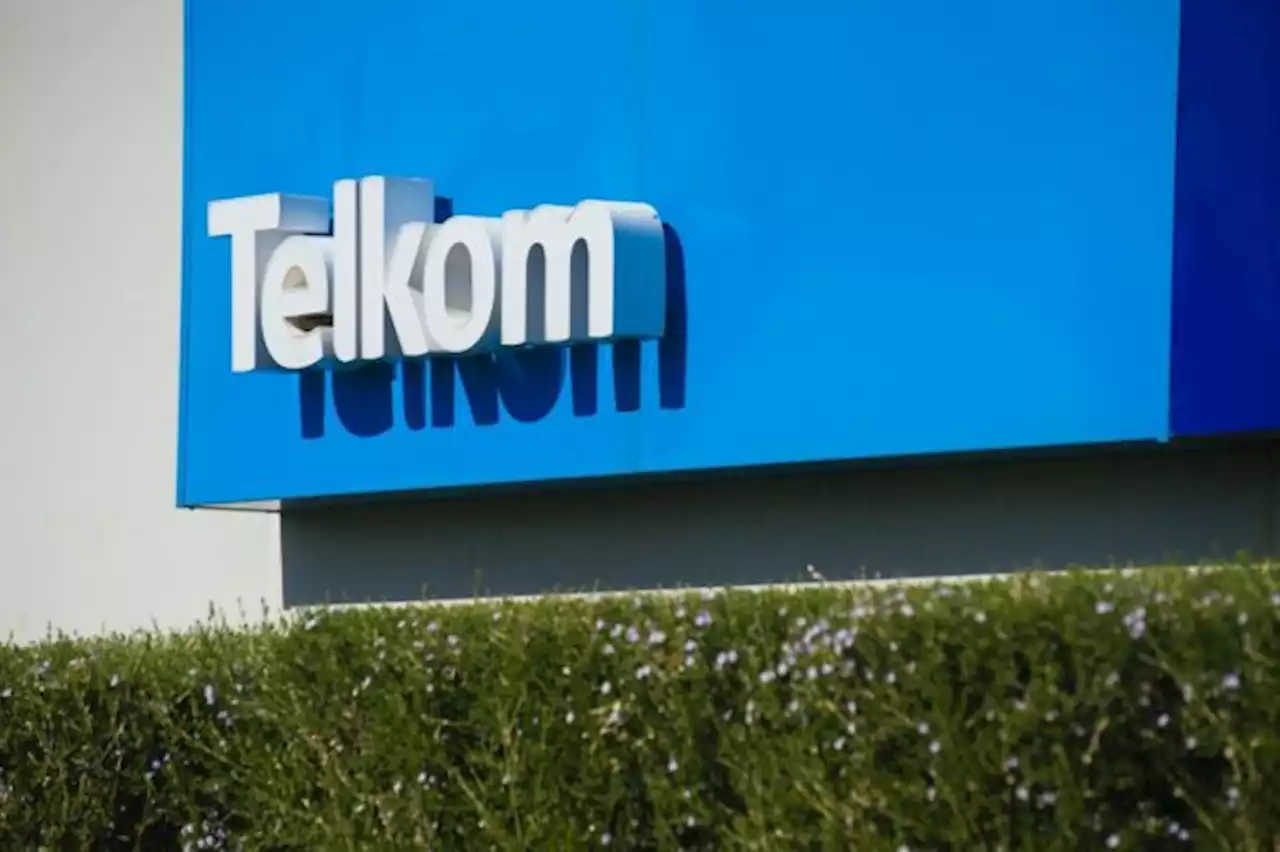 Telkom revenue declines amid buyout talks