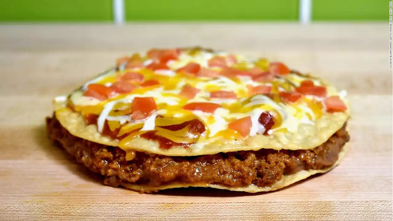 Taco Bell is bringing back Mexican Pizza