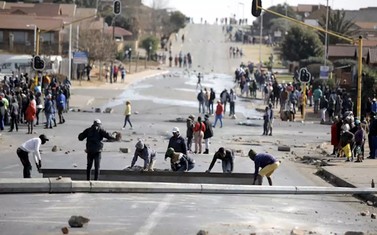 Family of man killed during Tembisa protest wants answers over his death