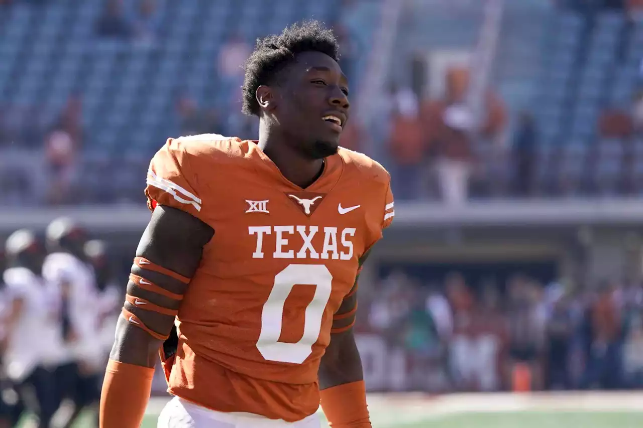 Veteran Texas LB DeMarvion Overshown eager to play off the edge