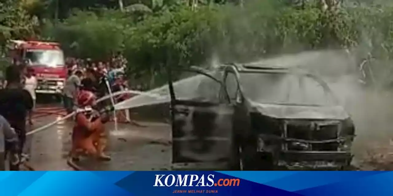 [POPULER REGIONAL] Alphard Ludes Terbakar di Ungaran | Keluhan WNA soal Antrean di Bandara Bali