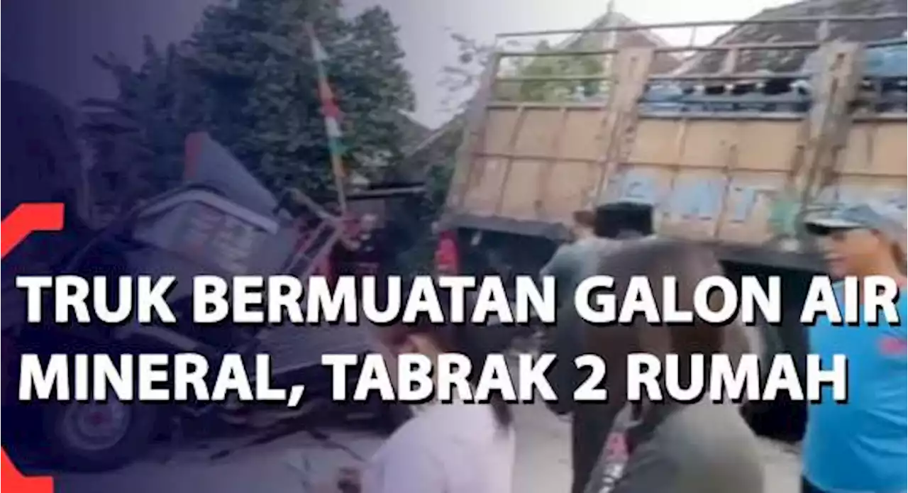 Truk Bermuatan Galon Air Mineral Tabrak 2 Rumah di Klaten